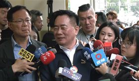 藍營大老入獄竟「集體消失」？館地檢護送蔡正元　怒噴國民黨：太現實。