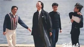 朱寶意（右1）在IG曬出她曾被臨時叫去當場記的畫面。（圖／翻攝自IG）