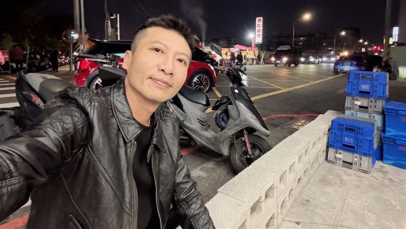 此外，歌曲內容與方順吉先前疑似遭設局詐騙（俗稱仙人跳）事件被外界聯想是否有所關聯。對此，方順吉低調表示案件已進入司法偵查程序，不便多談。（圖／翻攝自方順吉FB）