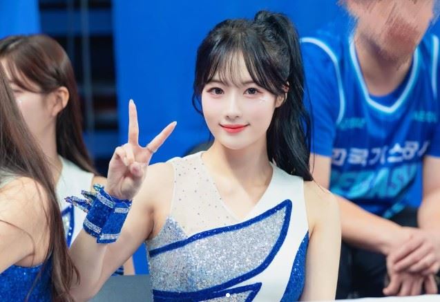 朴旻曙高出席率與白皙外型,更被網友形容「不怕太陽、白到像仙女」,努力程度與專業表現獲得一致好評。(圖/翻攝自朴旻曙IG)