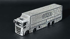 GCD Models 1:64水鑽模型車。（圖／翻攝gcdmodels IG網站）