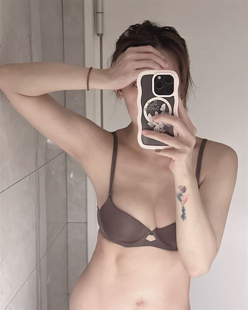 劉雨柔目前體重比產前還要更輕。（圖／翻攝自臉書）