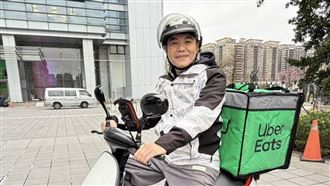 昔欠5千萬！馬國畢跑外送求生送餐照曝