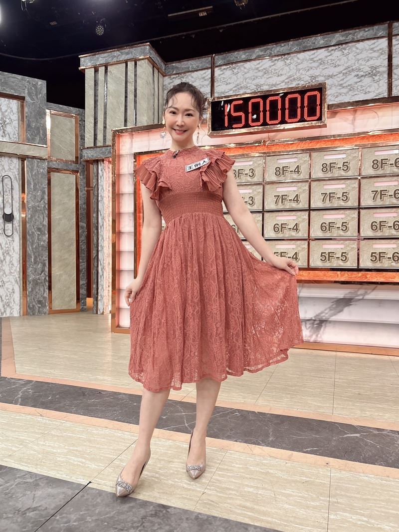 王俐人保養得宜。(圖/翻攝自臉書)