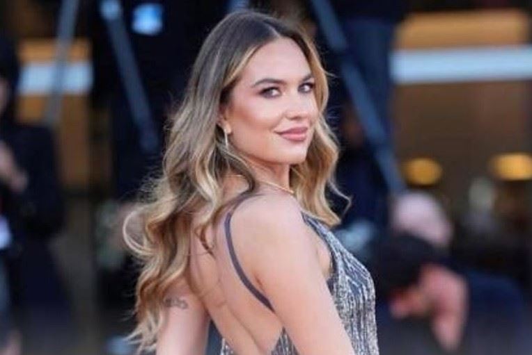 義大利一起震驚社會的女模特兒命案再度掀起輿論風暴,原已入土為安的年輕女子,竟在下葬數月後發生遺體遭破壞與頭顱失竊的駭人事件。(圖/翻攝自網路)