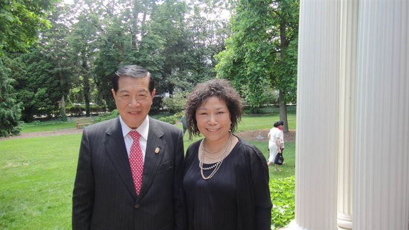 李昌鈺（左）辭世，游毓蘭（右）連發3文悼念。（圖／翻攝自游毓蘭臉書）