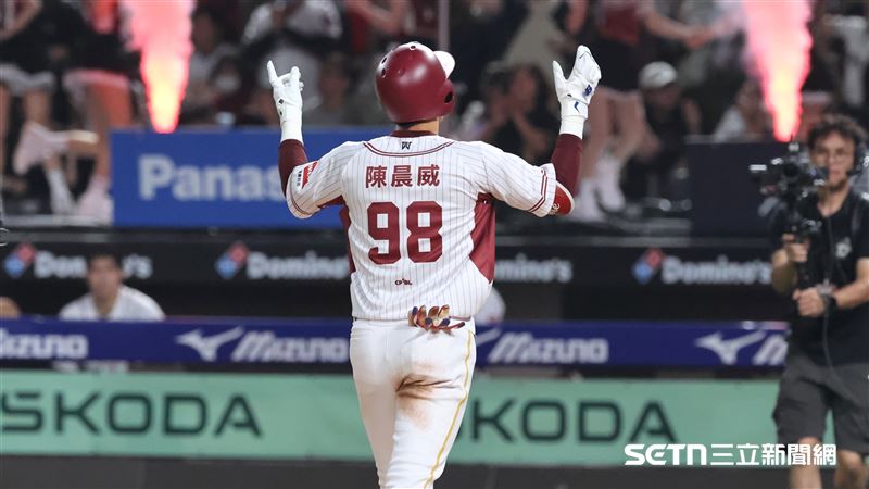 4萬人見證追平砲 陳晨威因WBC享受大場面