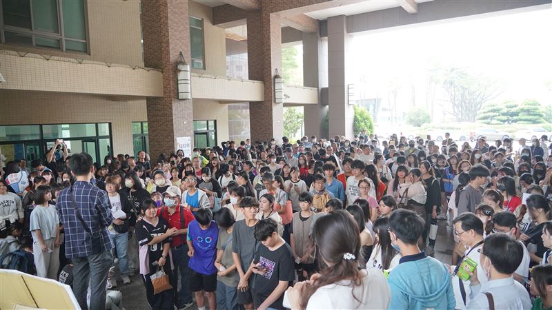 樹人開放日結合羽球賽 展現校園活力