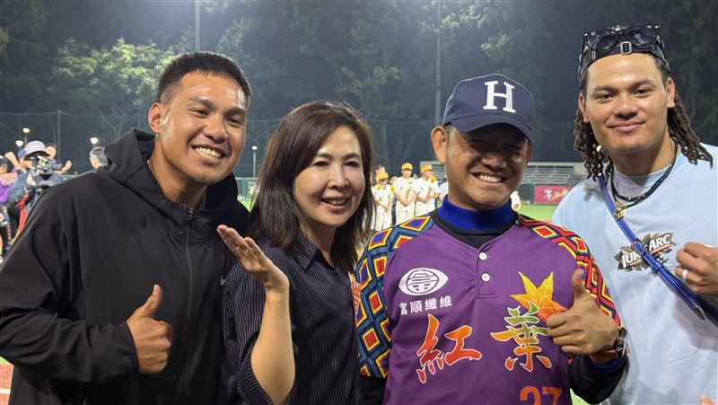 紅葉奪LLB代表權 張育成見證恩師圓夢