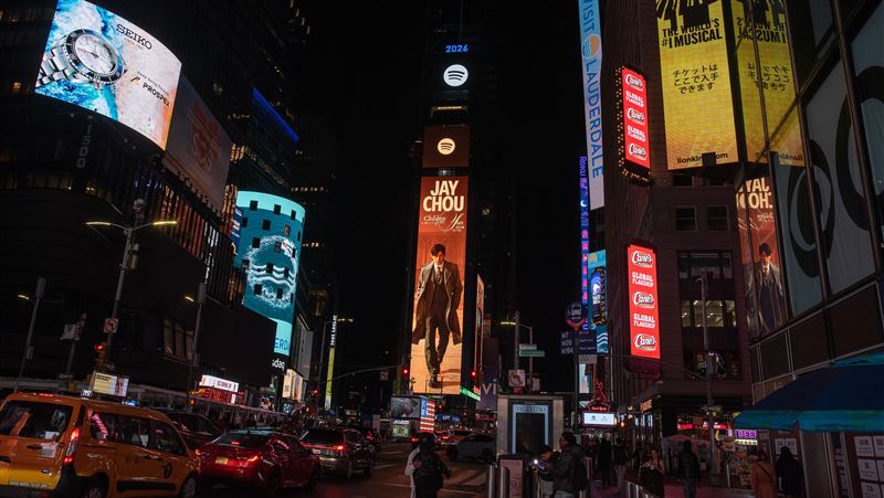 周董新專輯4天賣264萬張 登紐約時代廣場