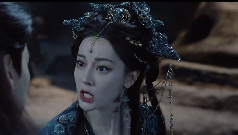 女神濾鏡破功!熱巴造型翻車惹到造型師?