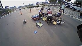 台南,歸仁區,老翁,事故,車禍,機車,高鐵,轎車,死亡。（圖／翻攝畫面）