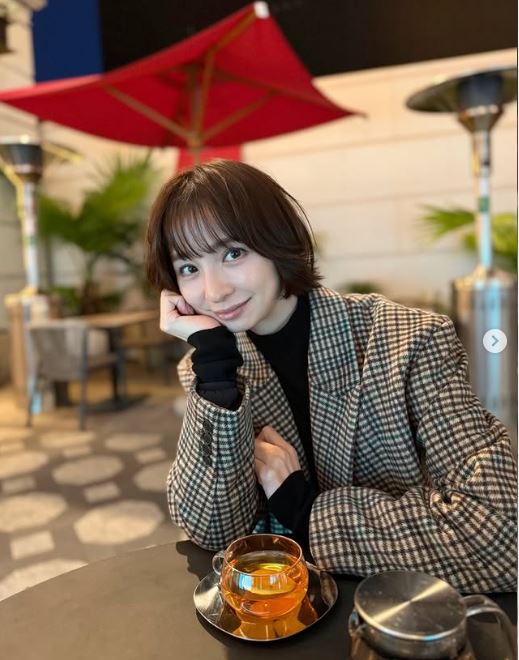 篠田麻里子宣布二婚,結婚對象是圈外人。(圖/翻攝自篠田麻里子IG)