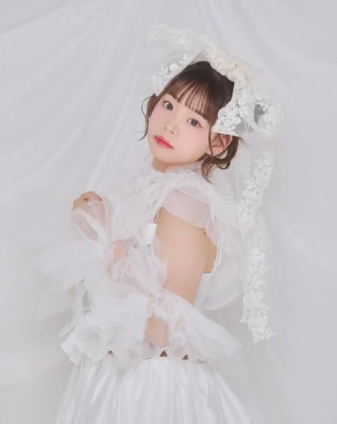 Maimai長期活躍於社群,時常以自拍與粉絲互動,這次曝光的照片一出,立刻引發大量日本網友熱議,不少人驚訝表示,Maimai的外貌與實際年齡差距極大。(圖/翻攝自Maimai IG)