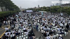 民眾黨創黨主席柯文哲因涉京華城案，一審遭判有期徒刑17年、褫奪公權6年，民眾黨今（29）日下午在凱道集會力挺。（圖／記者鄭孟晃攝影）