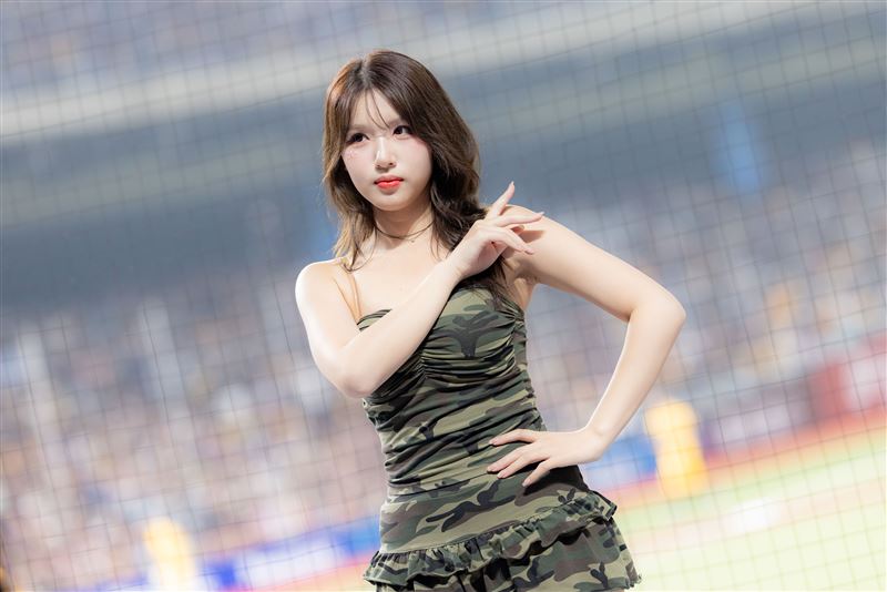 被封為「勝利女神」的廉世彬,這個賽季已經升格為「學姐」。(圖/樂天桃猿提供)