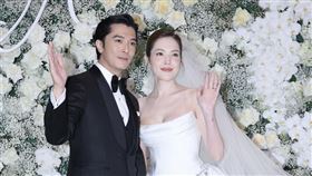 女星許瑋甯近日現身婚禮場合，一身貼身禮服驚豔全場，產後僅7個月的狀態引發網友熱議，再度成為討論焦點。（圖／記者鄭孟晃、趙于瑩攝影）