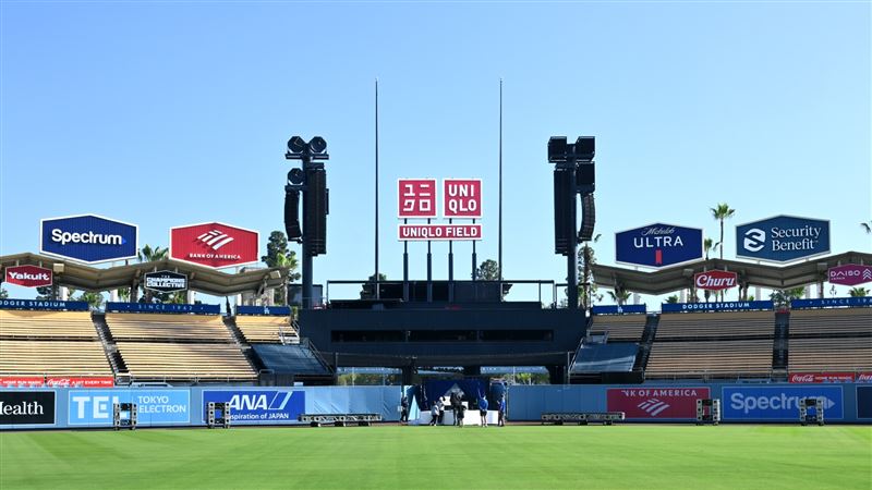 道奇球場內將設置「UNIQLO Field at Dodger Stadium」冠名展示。(圖/品牌業者提供)