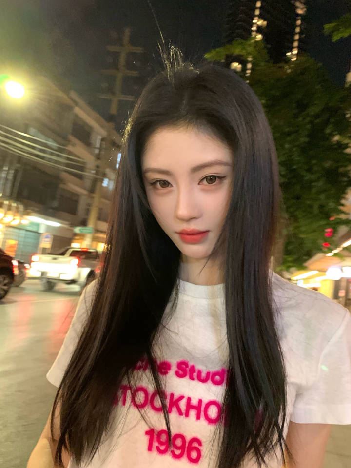 中國女星是鞠婧禕。（圖／翻攝自微博）