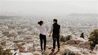 女校長淪小三帶「潤滑劑」　人夫家激戰