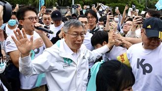 8萬人挺柯？他曬「一圖對比」戳破白謊言