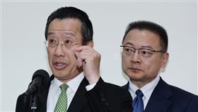 顧立雄：政院版國防特別條例7大項缺一不可立法院聯席會議25日併案審查國防特別條例草案時，民進黨立委王定宇拋出預算上限「1.25兆-N」提議。國防部長顧立雄（左）26日上午接受媒體聯訪時強調，行政院版的特別條例明定採購的7大項目具有系統性與完整性，所以國防部認為是7大項缺一不可。中央社記者郭日曉攝　115年3月26日