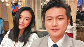 梁軒安（右）在法院上稱妻子蕭淑慎（左）知情他和R女交往，卻不願讓蕭淑慎出庭。（翻攝自梁軒安臉書）