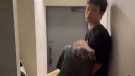 一段疑似多名日本偶像私下聚會的影片，在社群平台X流傳。（圖／翻攝自X平台 @4qaes）