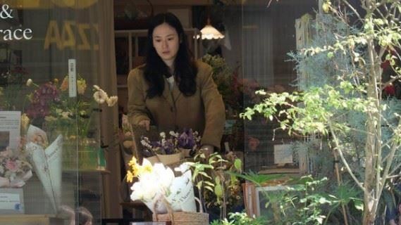 最美花店老闆娘情人節 竟成工具人