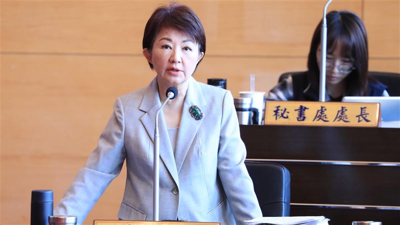 他擔憂:盧秀燕這組人能否成為藍主流派?