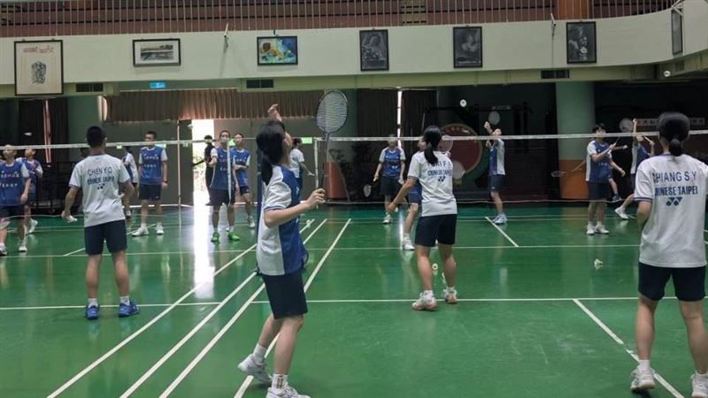 通膨高溫害「練球沒球用」台中金牌陷球荒