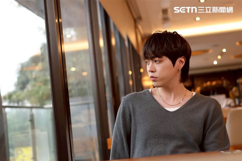 JUNNY替多組K-pop偶像寫歌,更是業界公認的「幕後推手」。(圖/記者鄭孟晃攝影)