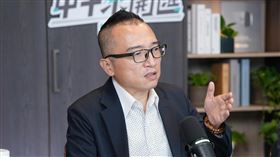 周榆修認為，如果依照相關的規定，柯文哲是不是要去選黨主席，以柯在台灣社會或在支持者的心目中，「我覺得他已經超脫這個位置了」。（圖／《中午來開匯》提供）