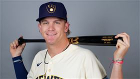 根據美國媒體報導，釀酒人已與旗下排名全美第62位的頂級游擊新秀普瑞特（Cooper Pratt）達成協議，簽下一份為期8年、總額高達5075萬美元的長期合約。（圖／美聯社／達志影像）