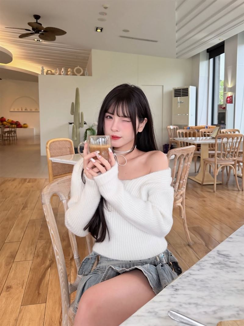 俐蓁去年爆發失言風波，感情動向備受關注。（圖／翻攝自俐蓁IG）