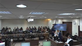 北院,柯文哲,京華城案,陳佩琪,擦地板,傭人。（圖／翻攝畫面）