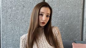 板野友美一直給人與時尚精品生活脫離不開的形象。（圖／翻攝自IG @tomo.i_0703）