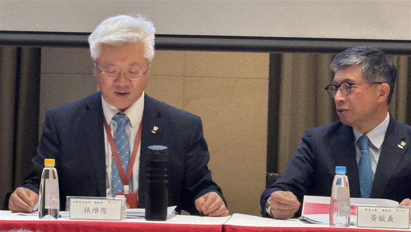 台新新光金2025年獲利374億元,年增86%創歷史新高!三大事業齊發威展現強大併購綜效。隨證券版圖4月合併與蟬聯國際ESG大獎,該金控正強勢邁向國際級金融機構。(圖/記者師瑞德攝影)