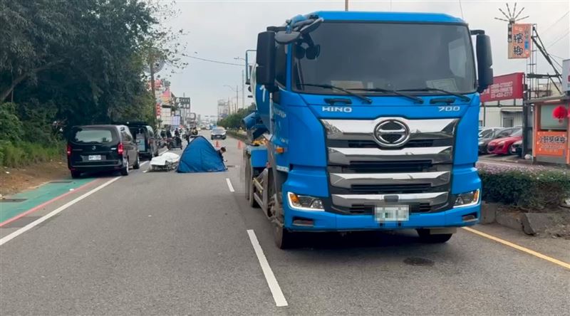 新/外送員倒馬路水泥車輾過 身體分離亡