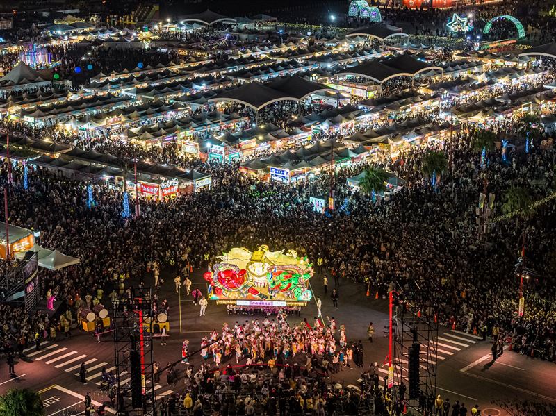 青森睡魔抵嘉參與台灣燈會TEAM TAIWAN大遊行。（圖／文化總會提供）