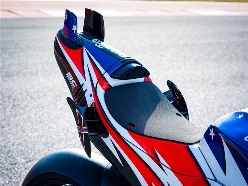 導入源自MotoGP的空力套件。(圖/翻攝Aprilia網站)