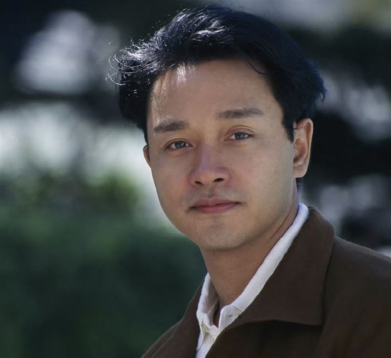 一代巨星張國榮離世至今滿23年，影響力依舊橫跨世代。（圖／翻攝自微博）