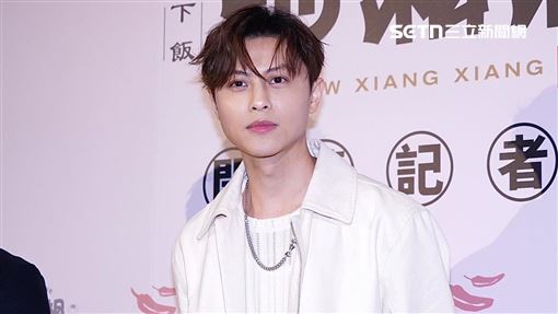 王子公司揚言告網友　陳沂酸：幫他還害他