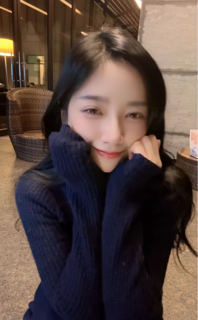 現年27歲的安琪並非完全新人,除了加入Uni-Girls外,同時也是TPBL新竹攻城獅啦啦隊「慕獅女孩」成員,累積近2年應援經驗。(圖/翻攝自安琪IG)