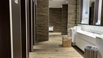 北車貴賓室廁所驚爆偷拍　台鐵抓到自家人