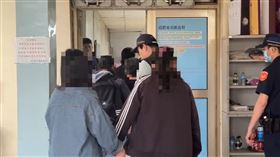 南投兄弟，雙屍案！巖姓兄弟，妻子，女兒，認屍(圖／翻攝畫面)