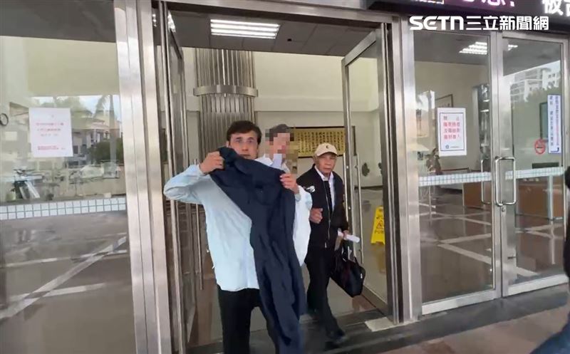 性騷女員工的邱姓副院長，苗栗地院裁定30萬元交保，實施科技監控。（圖／翻攝畫面）