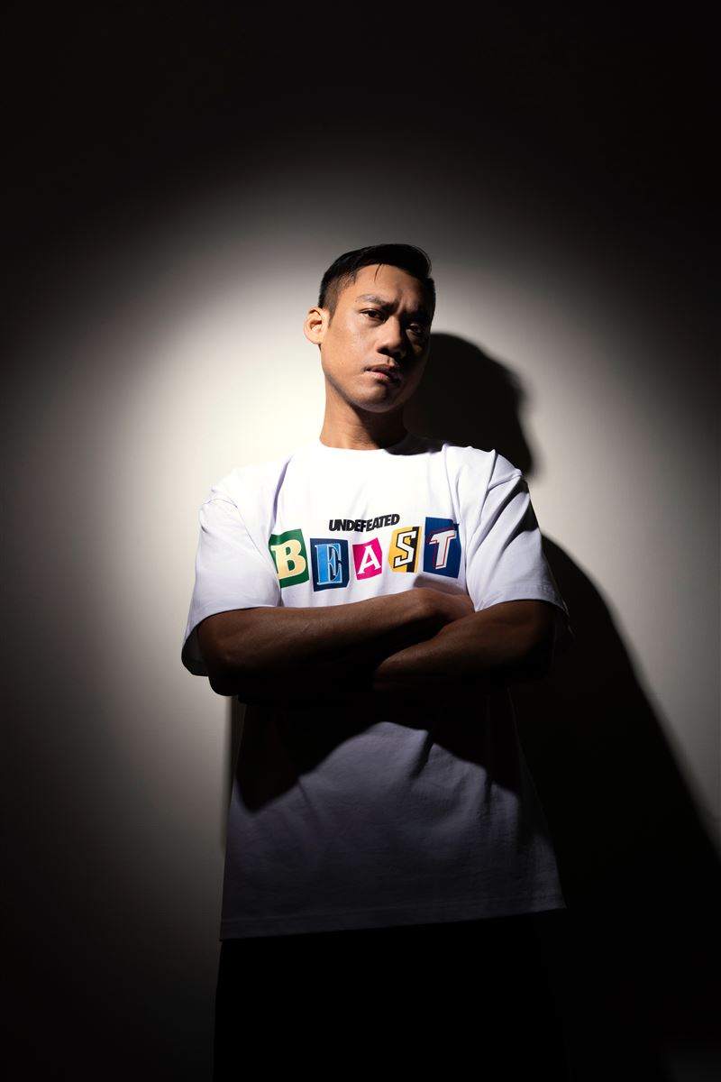 UNDEFEATED LEGACY Tee：一段旅程的色彩記錄。（圖／品牌業者提供）