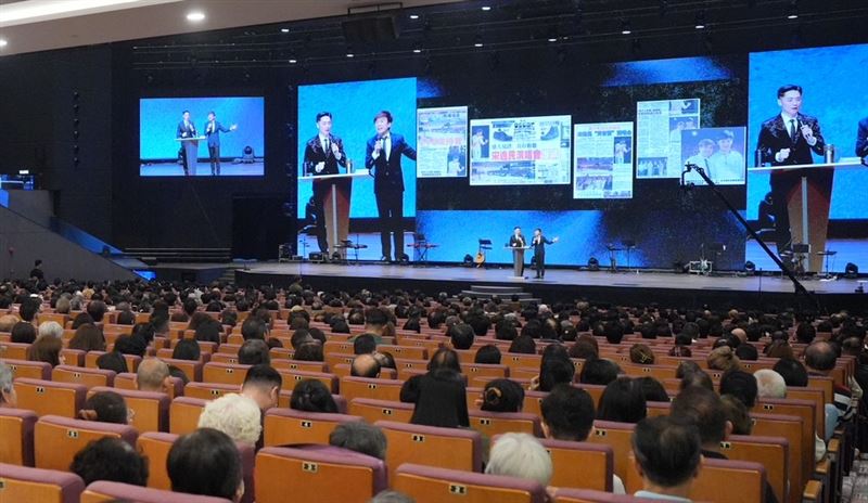 宋逸民飛馬來西亞古晉，受邀參加3000人音樂會。（圖／藝起發光 提供）