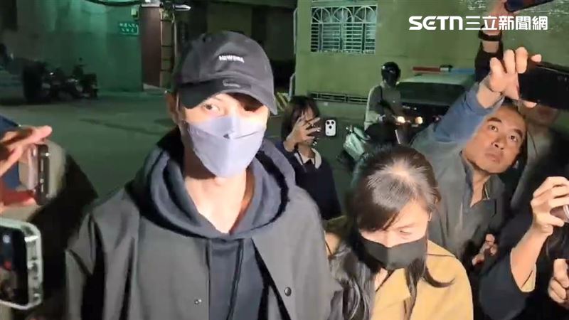 「王子」邱勝翊涉入閃兵案，檢方依妨害兵役治罪條例等罪嫌，諭知50萬元交保。（圖／翻攝畫面）